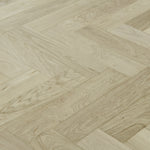 Oak Brushed Unfinished Herringbone Engineered Wood Flooring 605x125x15/4mm WHO1505