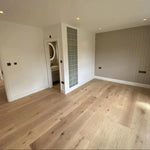 Oak Brushed Invisible Oiled Engineered Flooring 1900x190x15/4mm WEO1524