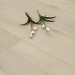 Brushed Beach Sand UV Oiled Oak Engineered Hardwood Flooring 1900x190x15/4mm WEO1501C
