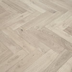 Brushed Unfinished Oak Engineered Herringbone Flooring 600x125x14/3mm WHO1400
