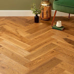 Smoked Oak Natural Engineered Herringbone Flooring 600x125x14/3mm WHO1405