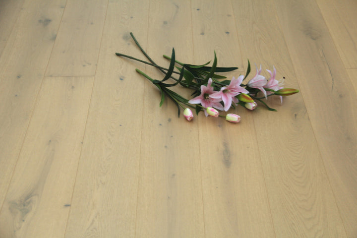 Brushed Natural Oak 5G Click Engineered Flooring EO1421C