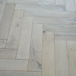 Beach Sand Bespoke Engineered Oak Herringbone 600x115x18/4mm WHO1817