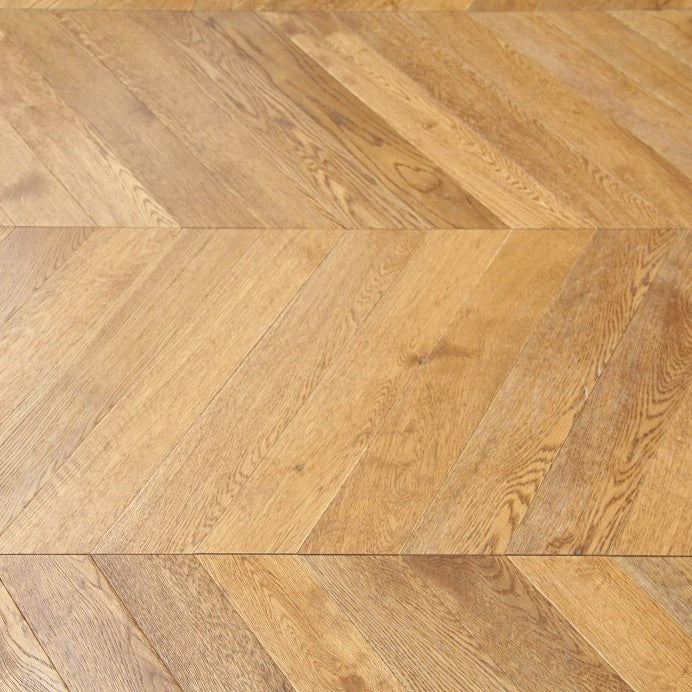 Gunstock & Brushed & UV Lacquered Parquet Chevron Flooring SR1803